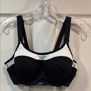 Victoria’s Secret Sport VSX Black Wide Strap Bra Size 36D